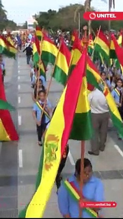¿Cómo homenajean los estudiantes a la patria? ¿Cuándo y dónde empiezan los desfiles cívicos? no deslices, aquí te brindamos más detalles