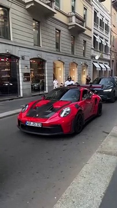 Red porche
