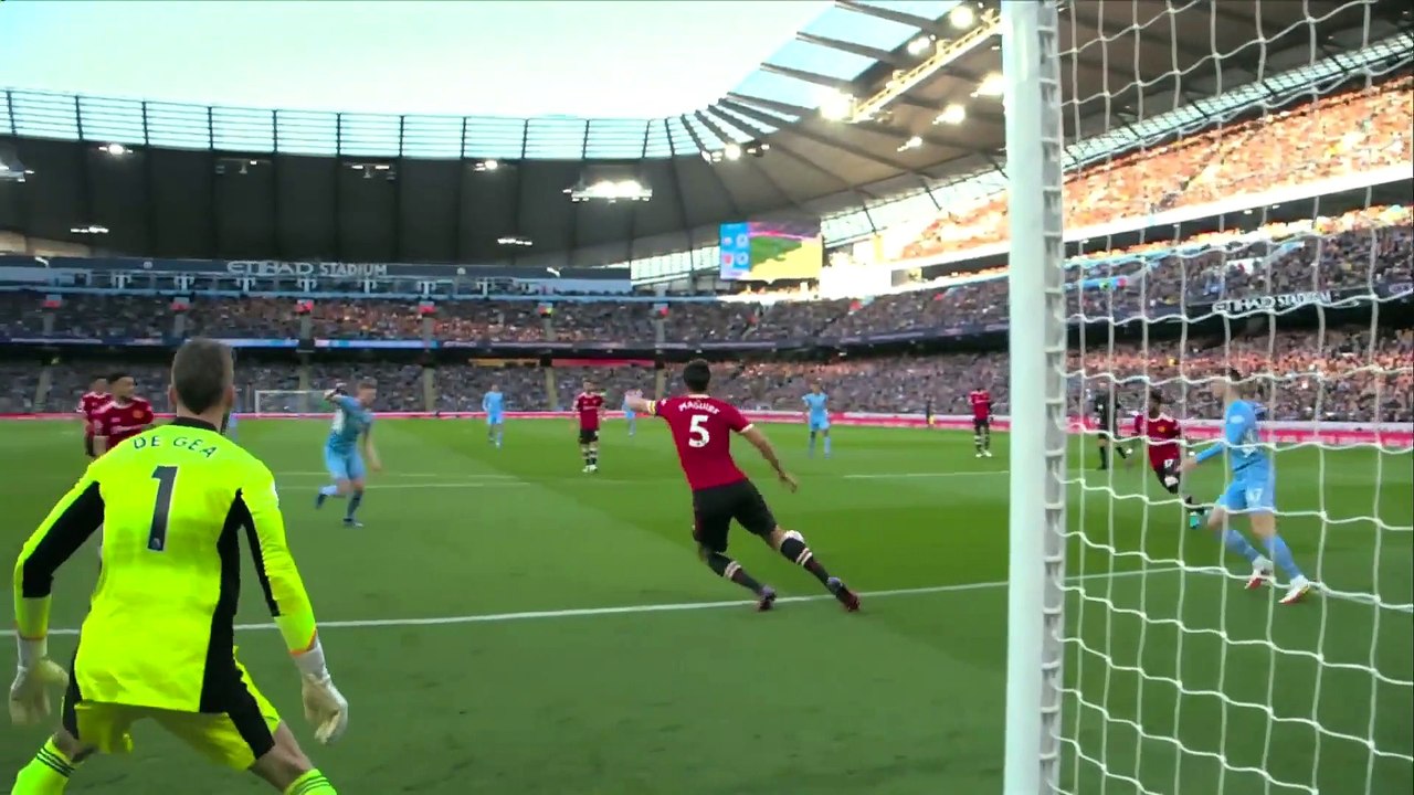 DE BRUYNE AND MAHREZ TURN MANCHESTER BLUE  MAN CITY 4-1 MAN UTD  EXTENDED HIGHLIGHTS