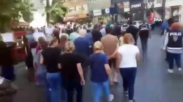 Les commerçants qui ont décidé de faire grève à Torbalı ont fermé leurs étals