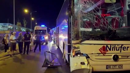 Un bus de passagers a percuté le TIR à Turgutlu : 3 blessés