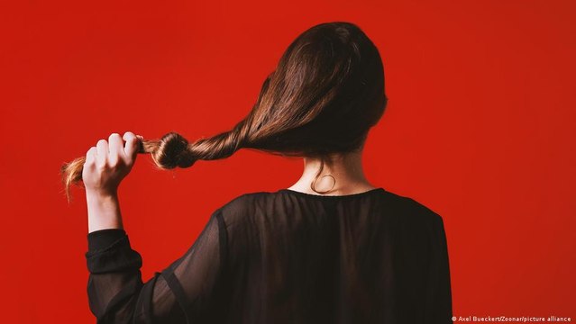 ما سبب وجود شعر الإنسان؟