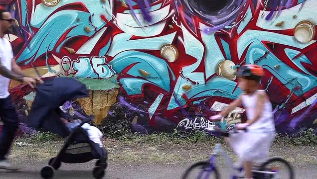 Découvrez la poussette Pulp, la poussette qui se plie toute seule !