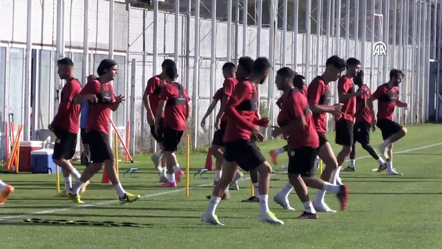 SİVAS - Sivasspor Kulübü Başkanı Otyakmaz'dan transfer değerlendirmesi