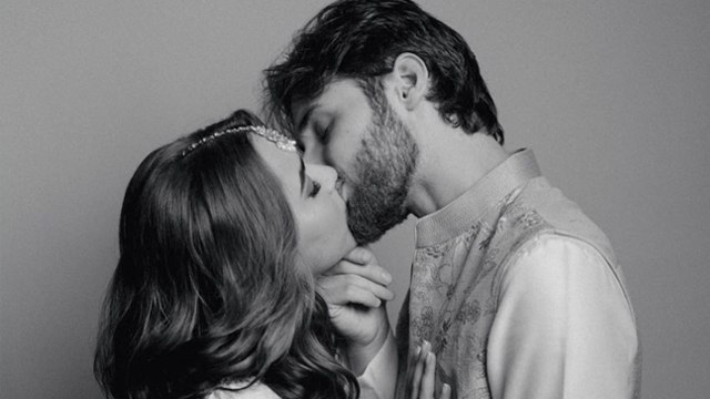 Anurag Kashyap Daughter Aaliyah Kashyap Engagement में Boyfriend Shane Gregoire संग Liplock Viral l