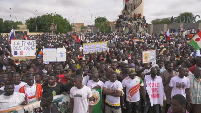 Niger: des milliers de personnes à Niamey pour soutenir le coup d'Etat