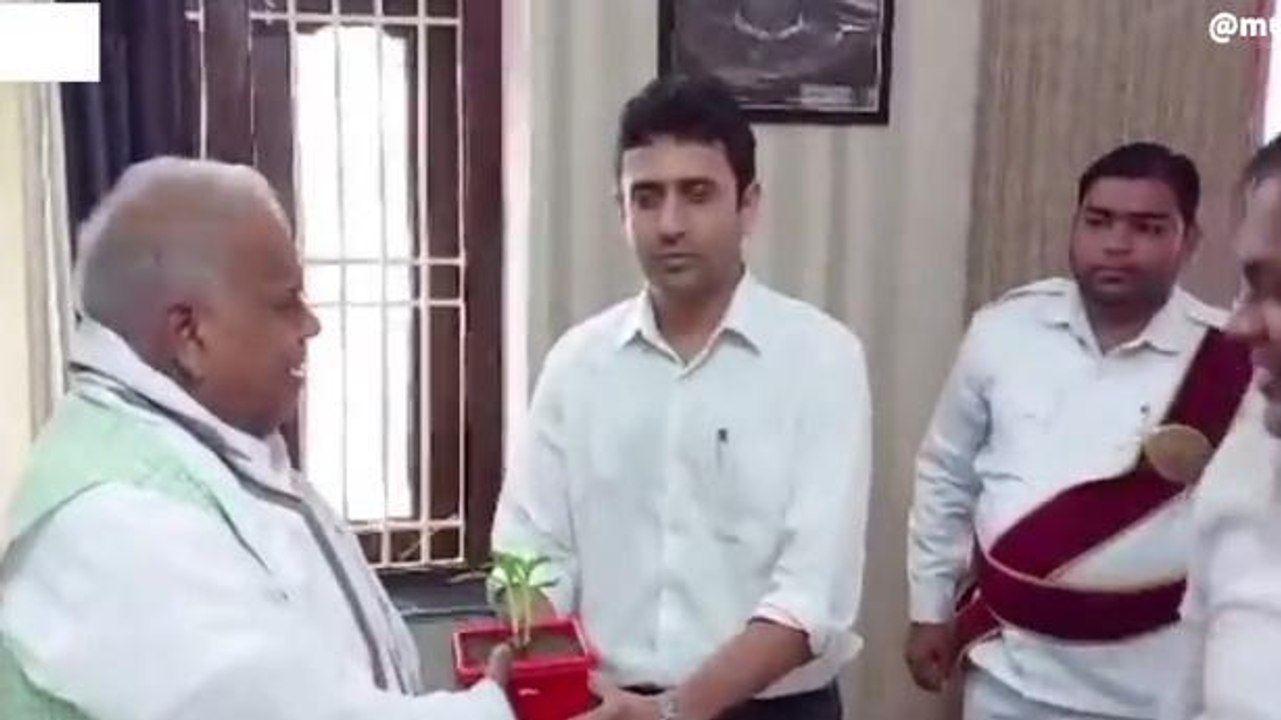 जहानाबाद: एक दिवसीय दौरे पर पहुंचे ग्रामीण विका...