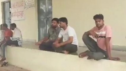 मुरैना: सुबह स्कूल में बच्चे का एडमिशन कराया और रात को फांसी लगाकर कर ली ख़ुदकुशी