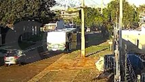 Câmera registra colisão entre três veículos no Pioneiros Catarinenses