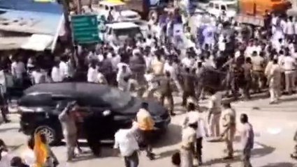 BREAKING NEWS: వైసీపీ వర్సెస్ టీడీపీ.. రాళ్లతో దాడి