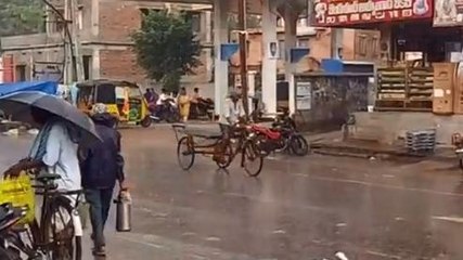 కృష్ణా జిల్లా: వాయుగుండం ప్రభావం... వరుసగా మూడు రోజులు భారీ వర్షం