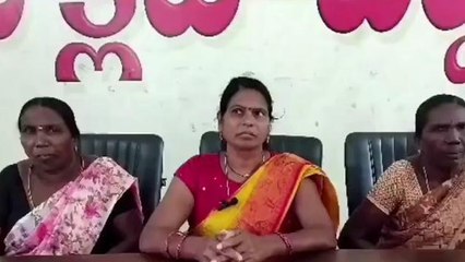 పెద్దపల్లి: ఎస్సైపై ఫిర్యాదు చేసిన దళిత మహిళ