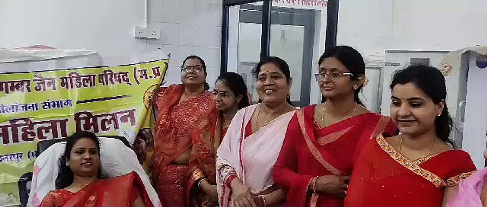 जैन समाज की महिलाओं ने रक्तदान कर पीडि़तों की सहायता का लिया संकल्प