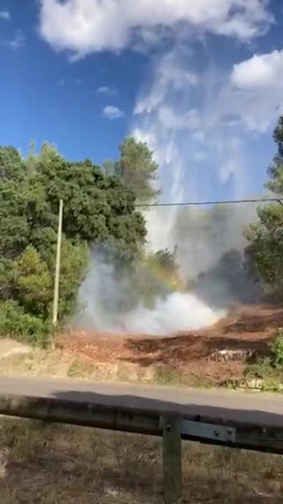 Tarascon : incendie en cours à l’étang de Rambaille