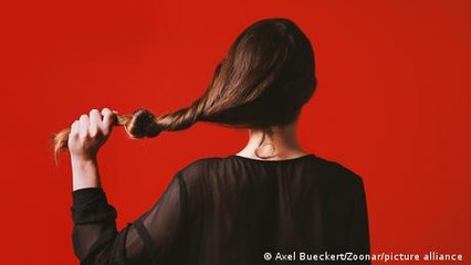 Video herunterladen: Warum haben wir eigentlich Haare?