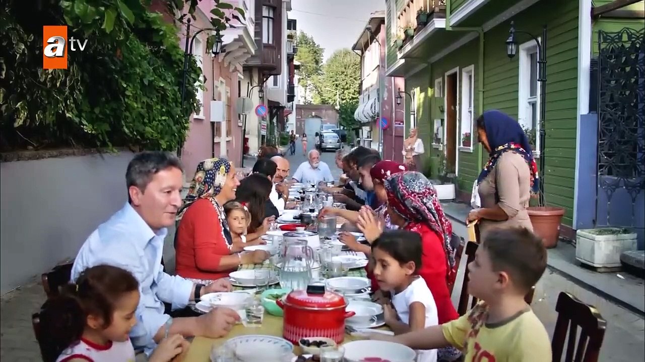 Huzur Sokagi I Peace Street Urdu I Dubbed - Episode 2