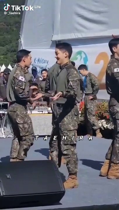 BTS Korean Army Boys Dance Very impressive Dance 1 Click to watch 4 August 2023