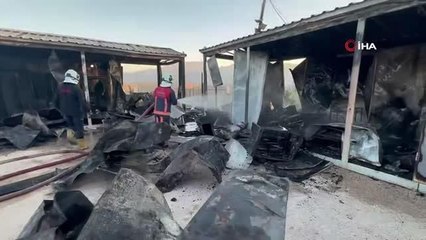 Yüksekova köpek barınağında çıkan yangın korkuttu