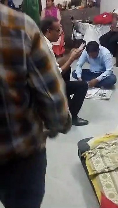 नगर निगम हैरिटेज मेयर का पति एवं दो दलाल दो लाख...