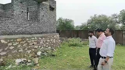 जनप्रतिनि​धियों ने रोका तो नई इमरात में शुरू नहीं किया इलाज