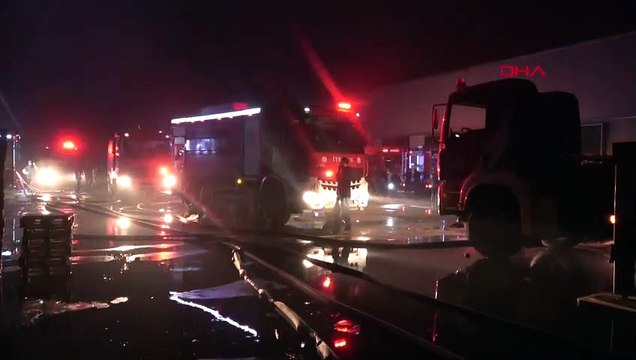 Un incendie s'est déclaré dans l'entrepôt d'un marché à Kartepe