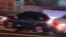 중앙선 넘은 외제차, 마주 오던 차량과 충돌 / YTN