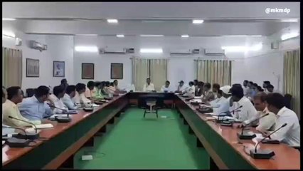 मधेपुरा: कार्य में शिथिलता बरतने पर 3 प्रखंड के एमओ के वेतन पर लगी रोक, देखें रिपोर्ट