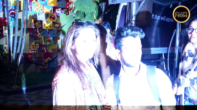 Nysa Parties With Friends, Sania Mirza-Shoaib Malik Divorced?, Nitin Desai Funeral | Top 10 News