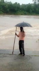 MP महाकोशल में भारी बाढ़ के हालात, नदियाँ उफान पर, पुल डूबे - देखें वीडियो