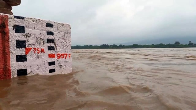 Narmada is booming at many places in the district