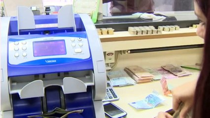 Deutsche Bank yıl sonu dolar tahminini 32 TL'ye yükseltti