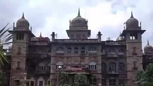 ग्वालियर :GMC के समर्थन में मेडिकल कॉलेज के जूनियर डॉक्टर हड़ताल पर, इमरजेंसी सेवाएं जारी
