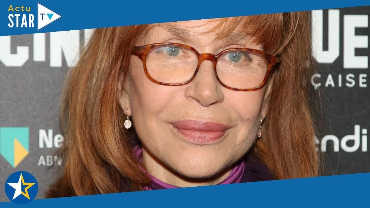 "Deux lions dans une même famille" : Elisabeth Depardieu franche sur la relation entre Gérard et son