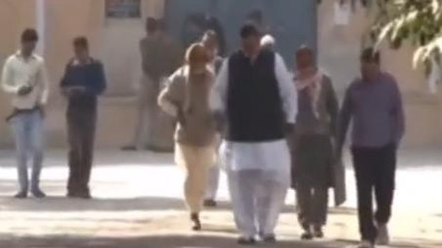 जयपुर: सेंट्रल जेल में जाने से पहले पकड़े गए मोबाइल और नशे का सामान, देखिए खबर