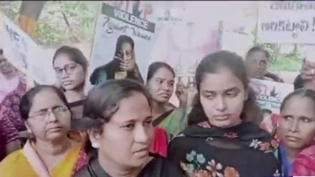 విశాఖపట్నం జిల్లా: భారీ ఎత్తున నిరసన.. తరలి వచ్చిన..