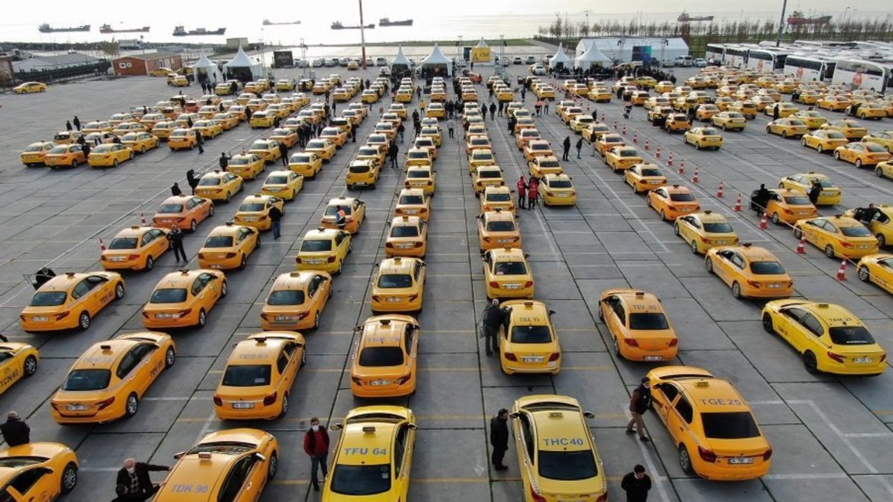 İstanbul Valisi’nden taksi sorunuyla ilgili çarpıcı açıklamalar