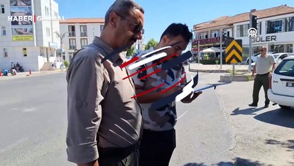 Télécharger la video: Caminin kubbesindeki yuvasından düşen leylek yavrusu tedaviye alındı