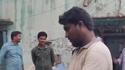 కర్నూలు జిల్లా: పరుగులు తీసిన ఉద్యోగులు