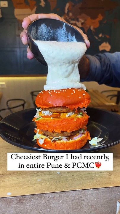 Cheesiest & craziest burger I had recently in Pune & PCMC.