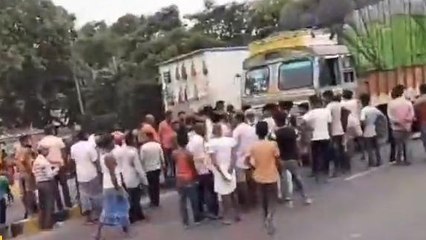 अररिया: ट्रक की चपेट में आने से बाइक सवार वृद्ध की मौत, परिजनों में मचा कोहराम