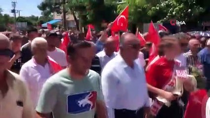 Dünya ikincisi güreşçi memleketinde coşkuyla karşılandı