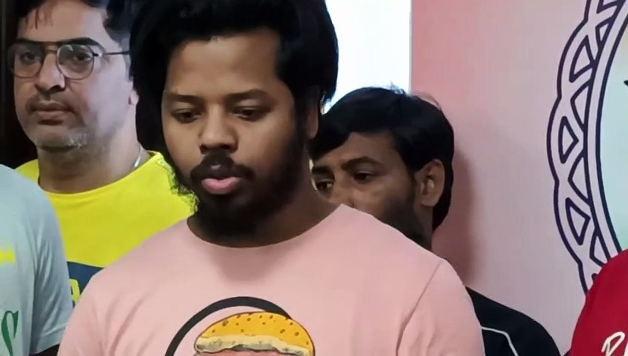 Illegal betting business running on the lines of corporate system