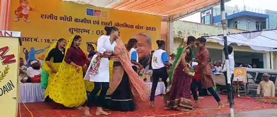 शहरी ओलंपिक खेलों का रंगारंग आगाज, पहले दिन स्थगित रहे मैच