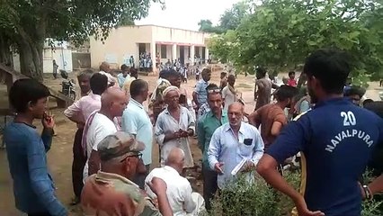 साइन करने की बात पर प्रधानाचार्य और व्याख्याता के बीच विवाद, बच्चों की  पढ़ाई चौपट,देखे वीडियो