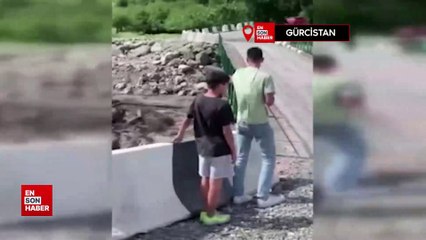 Gürcistan'ın tatil beldesinde heyelan: Can kayıpları yaşandı