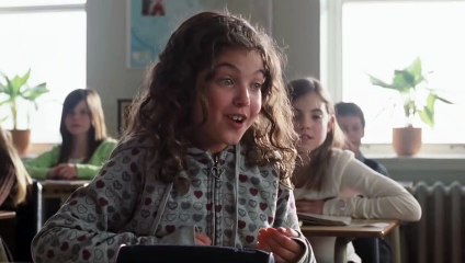 Esther Bande-annonce (IT)