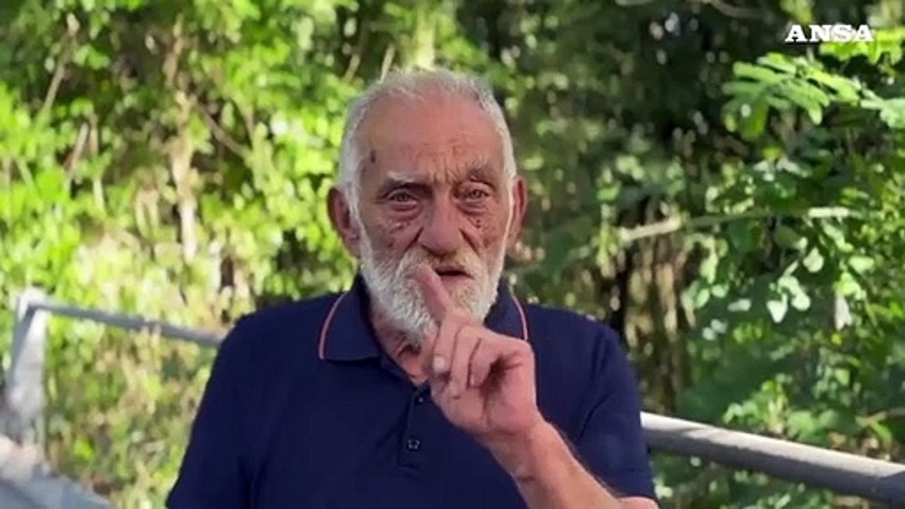 "L'amicizia e' una cosa seria, non abbandonate i cani", la nuova campagna della polizia