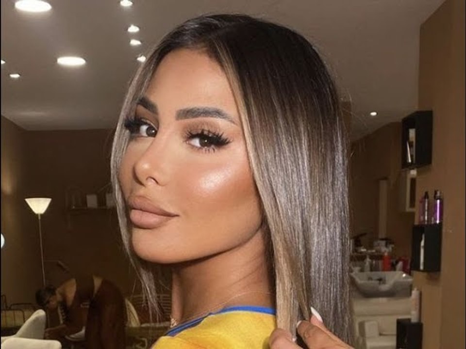 C’est la famille (W9) : Maeva Ghennam s’effondre en évoquant la mort de son ex enterré le jour de