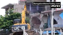 Video shows bulldozer razing hotel used for pelting stones during Nuh violence