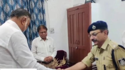 एसपी ने आमद देते ही प्रहलाद पटेल से की मुलाक़ात, मंत्री वाई केटेगरी सुरक्षा लेने हुए राजी